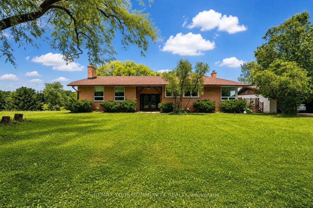 2950 17th Side Road, King