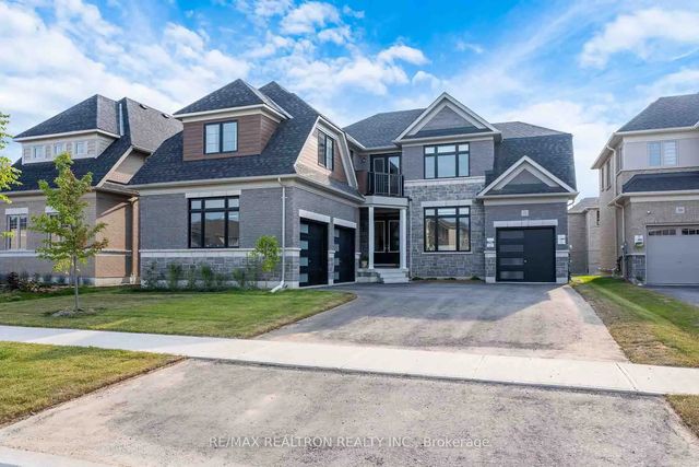 32 Bellflower Crescent, Adjala-Tosorontio