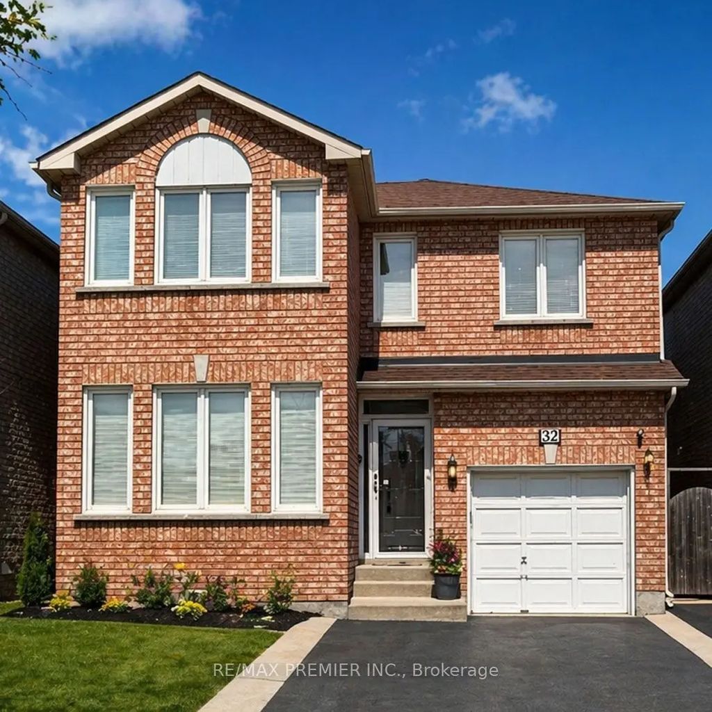 32 Stonebriar Drive, Vaughan