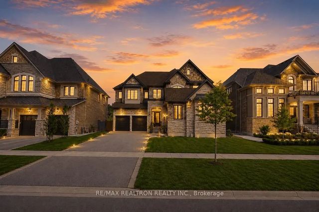 26 Sir Henry Court, King