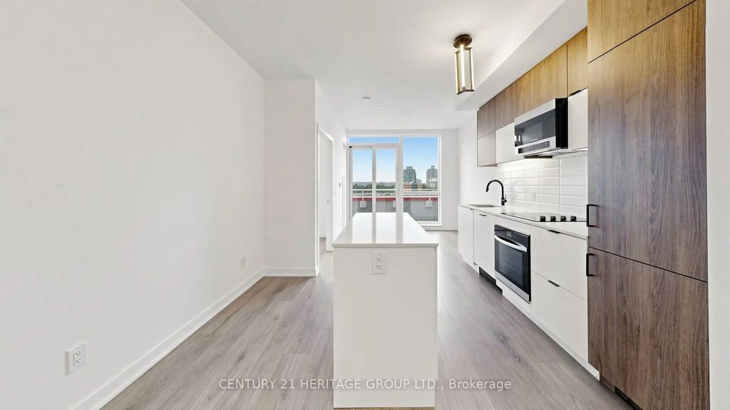 8888 Yonge Street 718, Richmond Hill