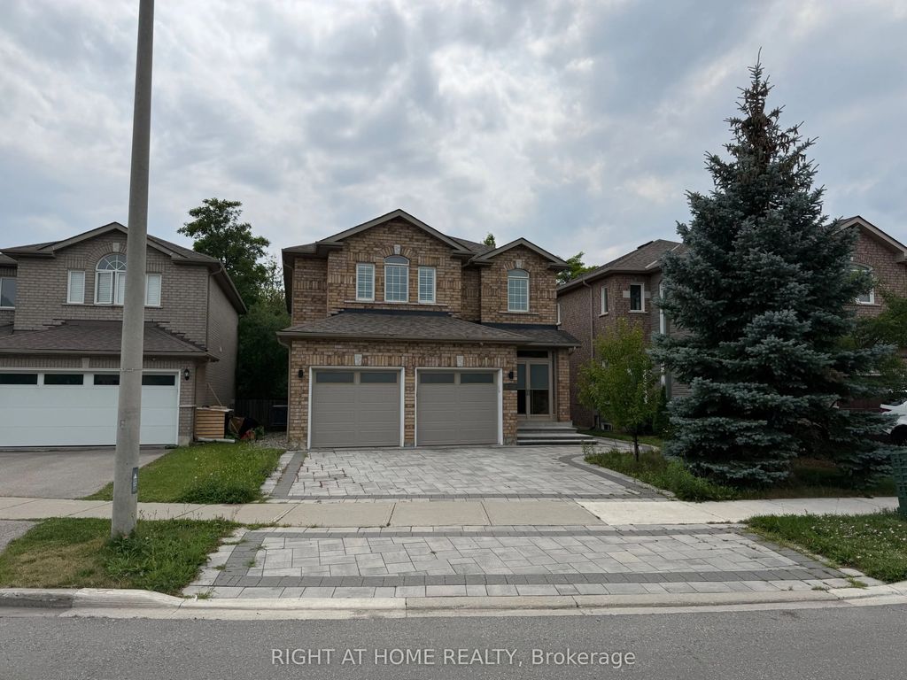 57 Bayswater Avenue, Richmond Hill