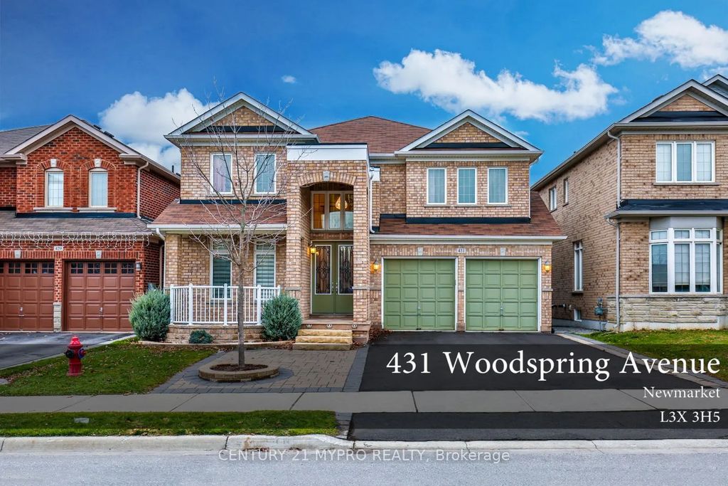 431 Woodspring Avenue E, Newmarket