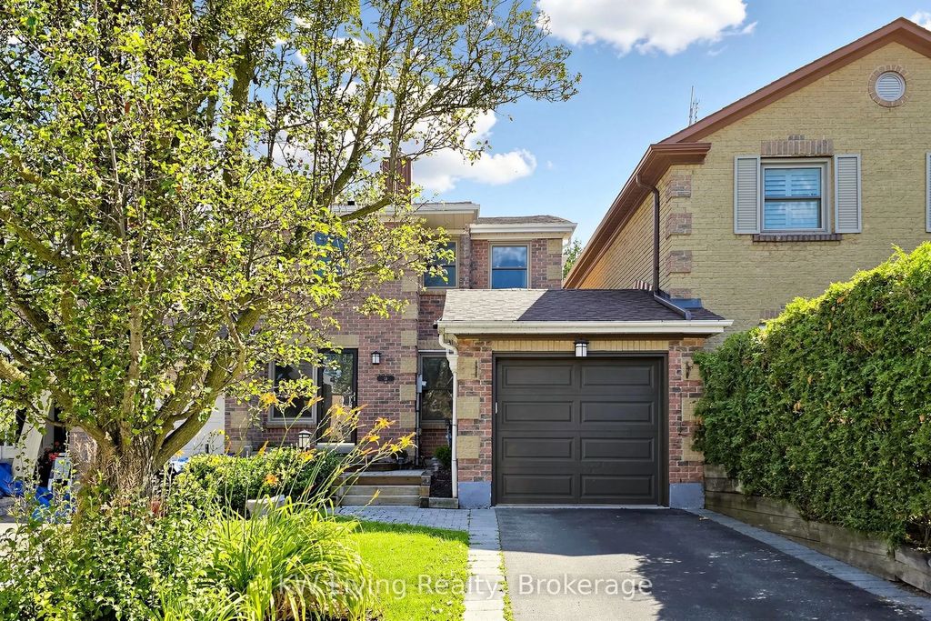 19 Sarah Jane Court, Markham