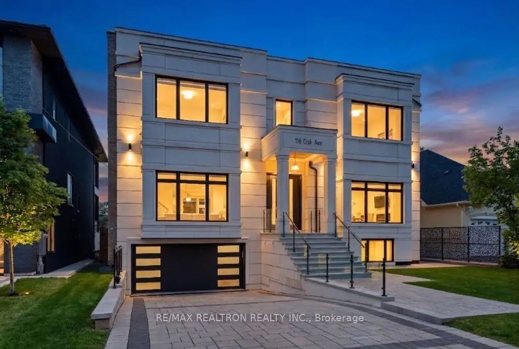 116 Oak Avenue, Richmond Hill