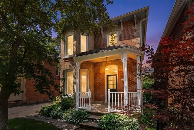 21 Peace Street, Brock