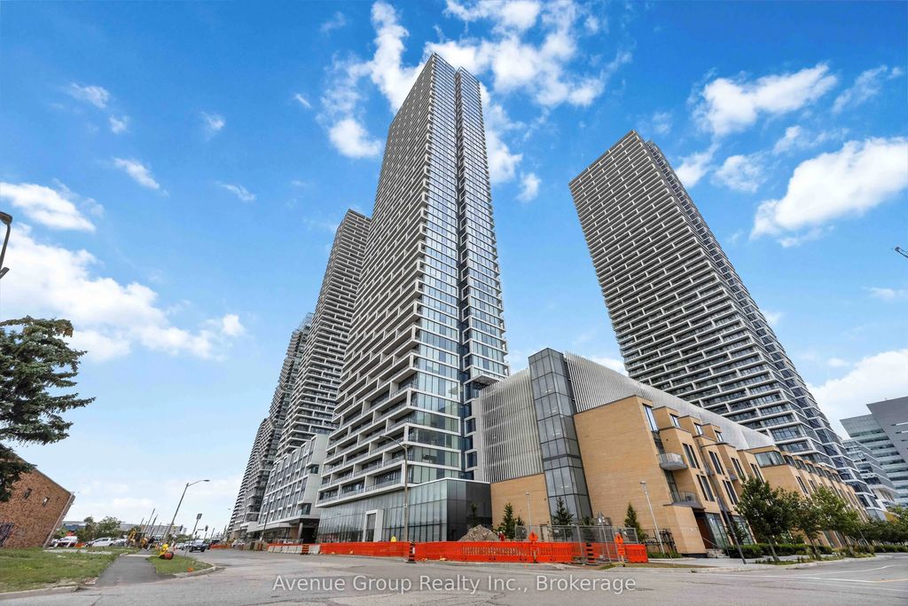 898 Portage Parkway 2106, Vaughan