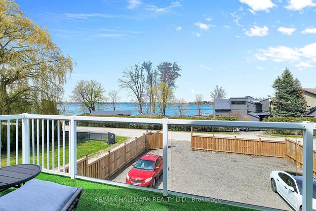 941 Lake Drive N, Georgina
