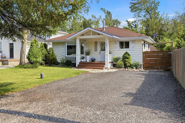 1129 Lindy Lane, Innisfil