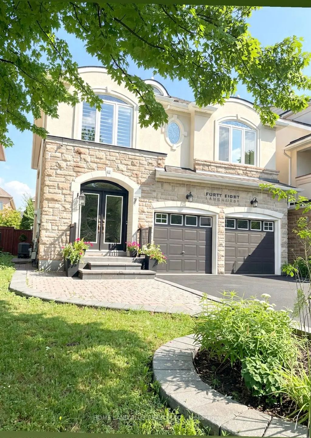 48 Langhorst Crescent, Richmond Hill