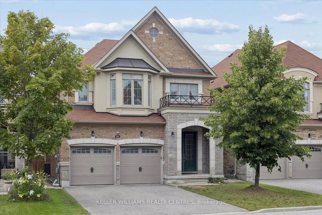 668 Mcgregor Farm Trail, Newmarket