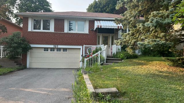169 Trayborn Drive, Richmond Hill