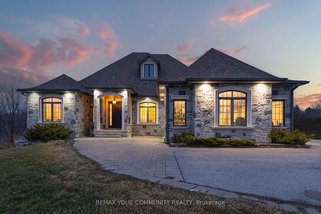 20111 Bathurst Street E, East Gwillimbury