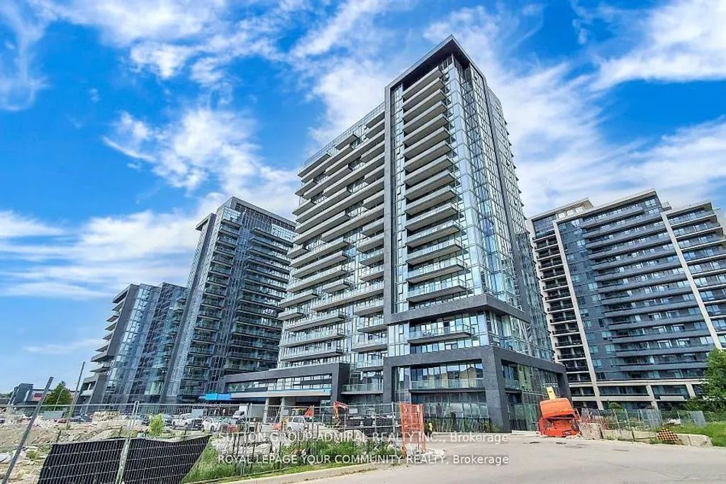 20 Gatineau Drive 702, Vaughan