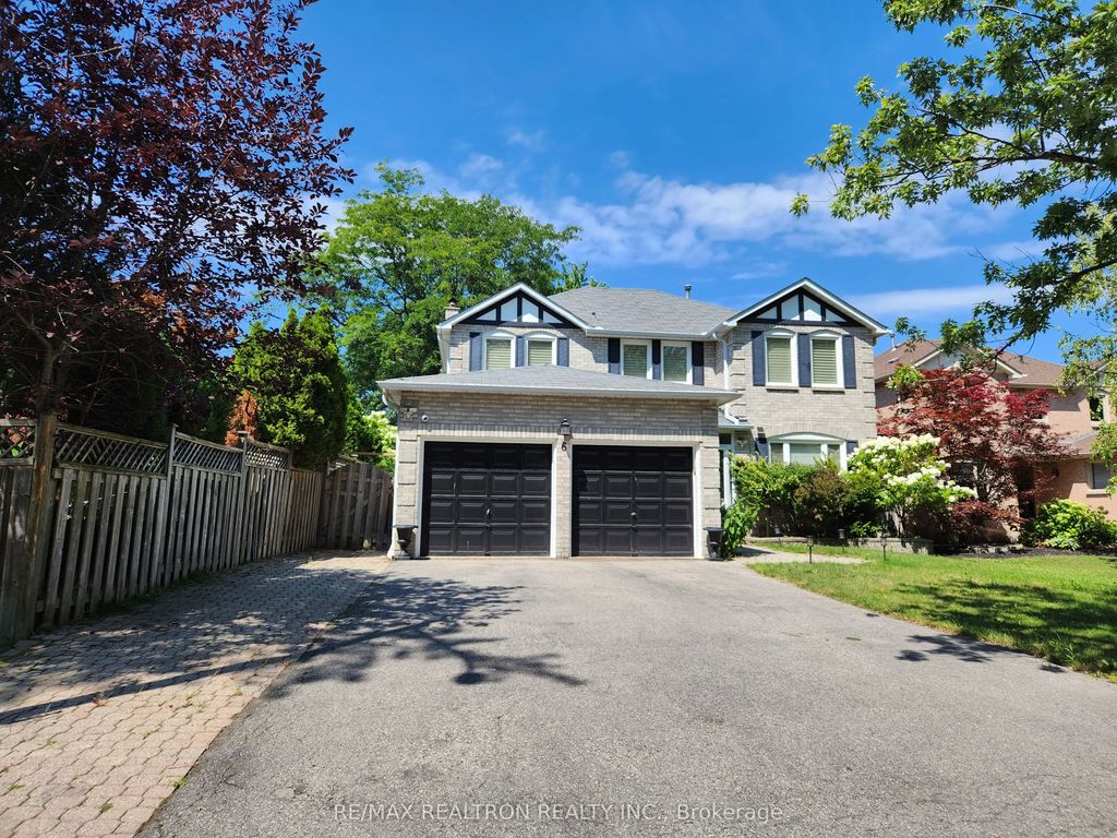 6 Lilley Court 1, Richmond Hill