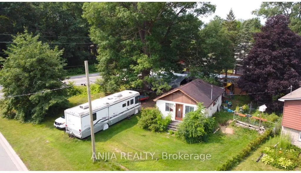 2 Oak Avenue, East Gwillimbury
