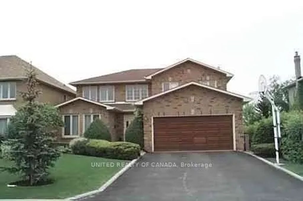 104 Gordon Rowe Crescent Lower, Richmond Hill