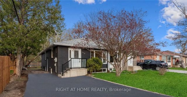 112 Walter Avenue Basemnt, Newmarket