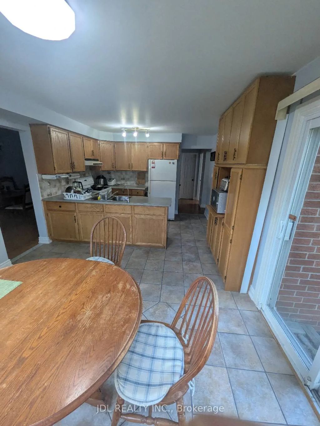 37 Garnish Green Grove, Markham