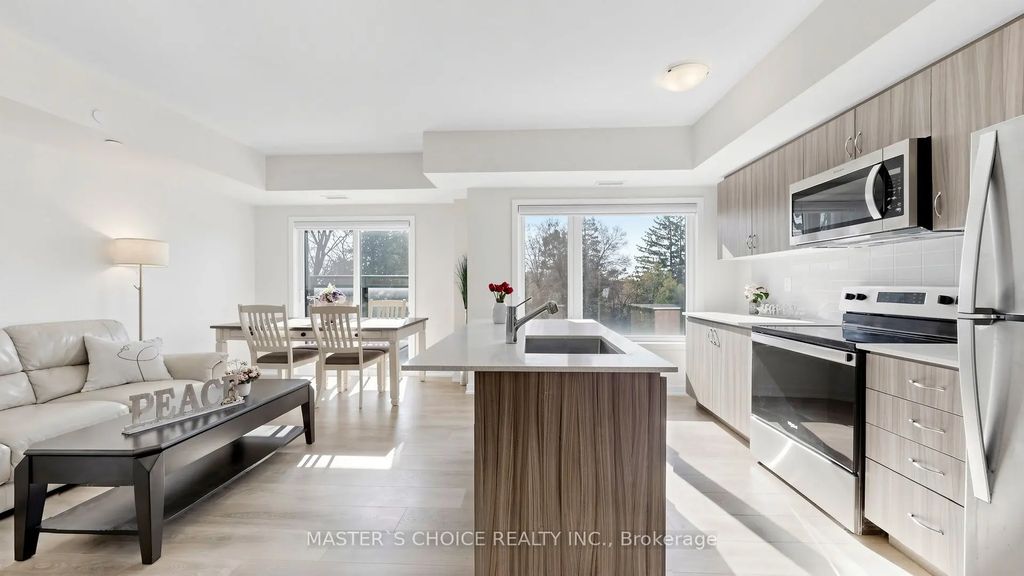 56 Elizabeth Street 1404, Richmond Hill