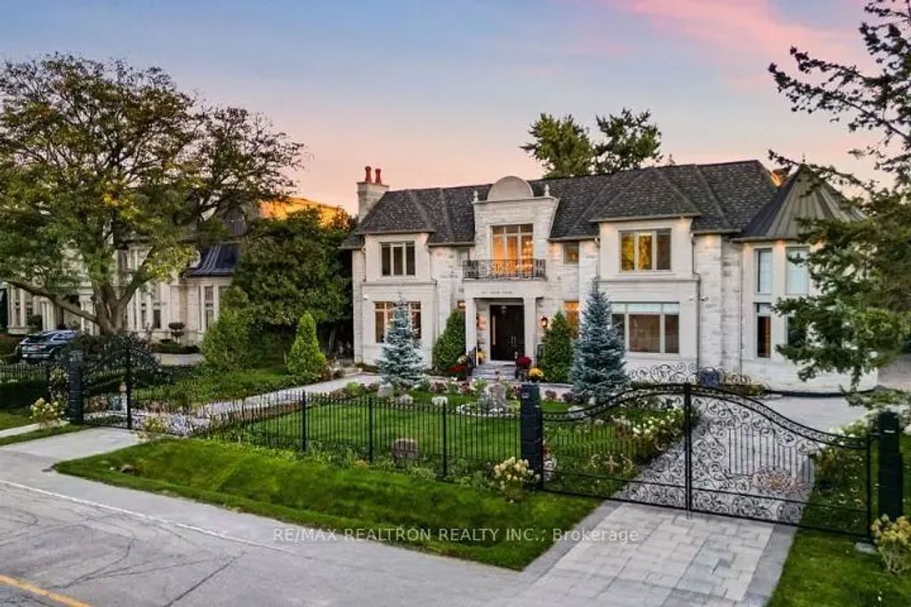 267 Arnold Avenue, Vaughan