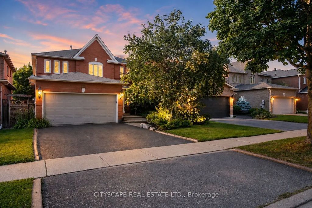 112 Mulholland Drive, Vaughan