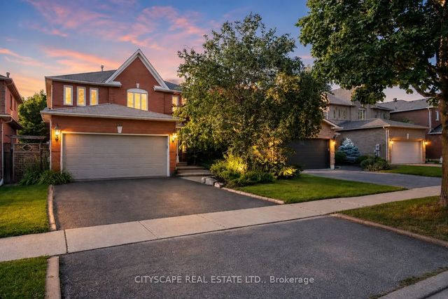 112 Mulholland Drive, Vaughan