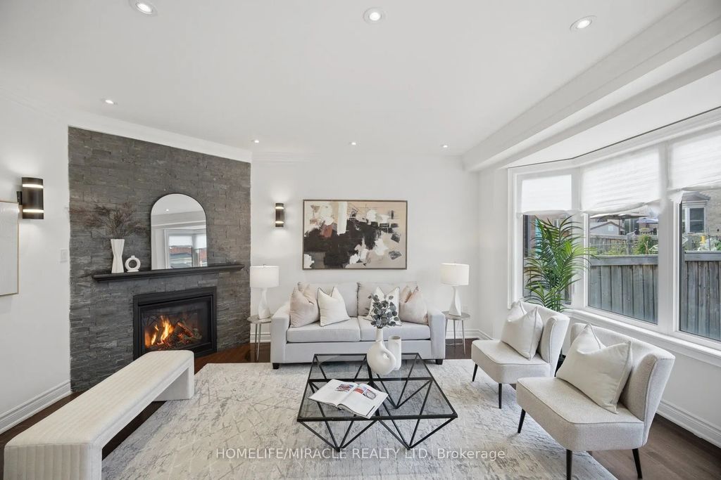 28 Kincardine Street, Vaughan