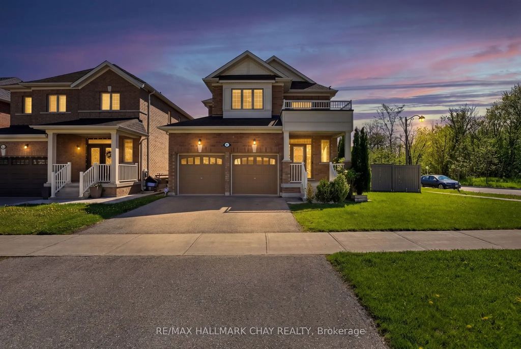 43 Walls Crescent, New Tecumseth