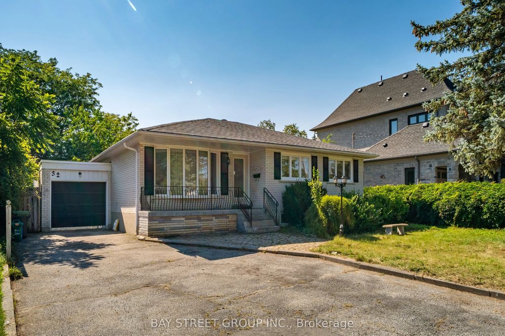32 Alanadale Avenue, Markham
