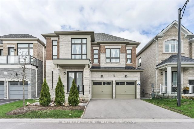 108 Pine Hill Crescent E, Aurora