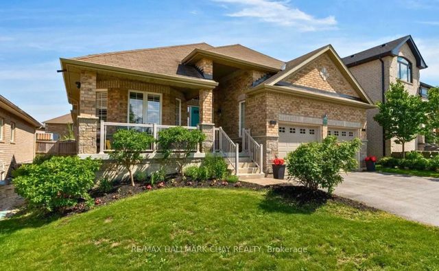 2215 Nevils Street, Innisfil