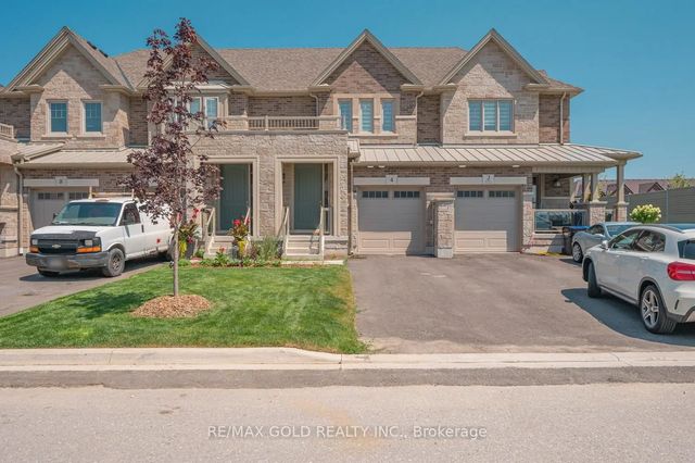 4 Kiernan Crescent N, New Tecumseth