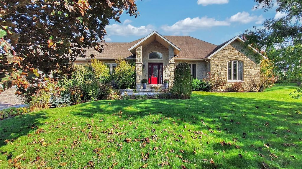 1065 20th Side Road, King