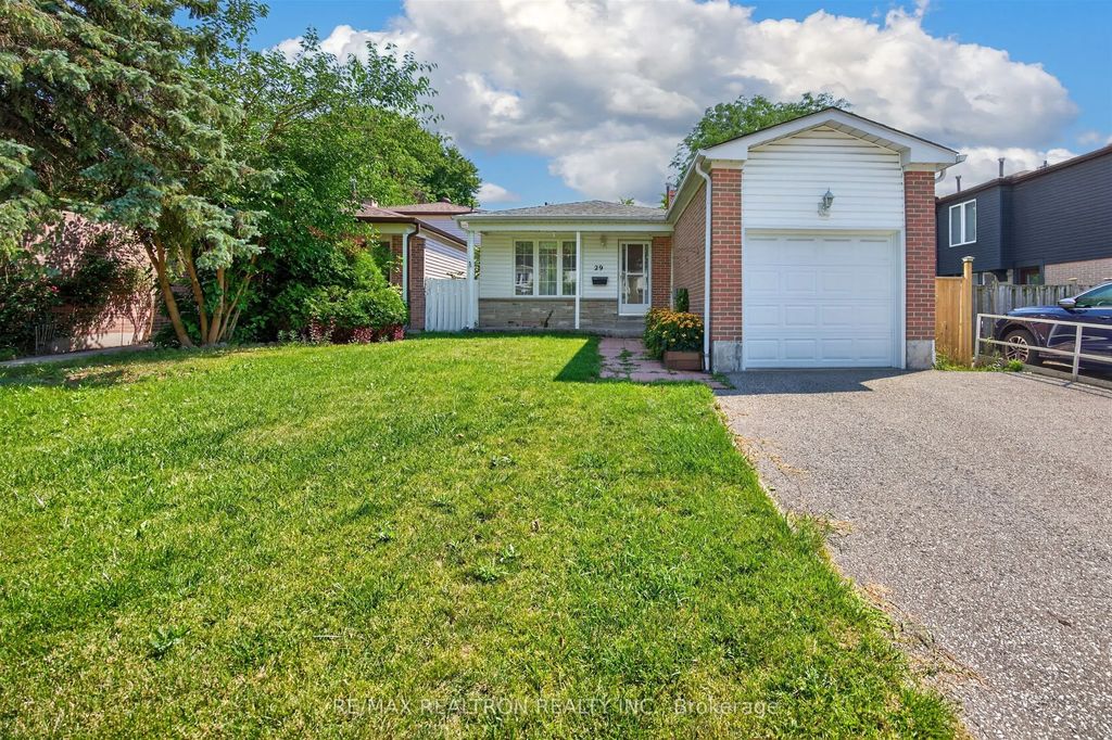29 Springhead Gardens, Richmond Hill