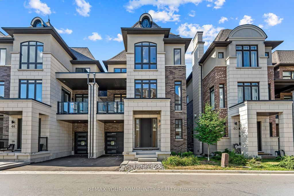 42 Globemaster Lane, Richmond Hill