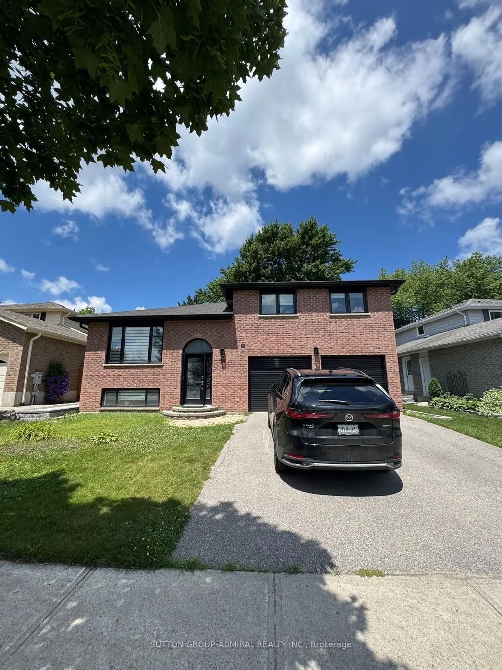 39 Crown Crescent (basement), Bradford West Gwillimbury