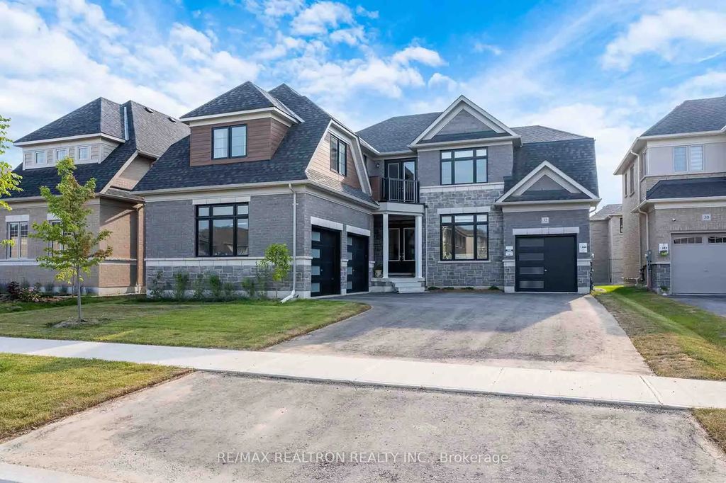 32 Bellflower Crescent, Adjala-Tosorontio