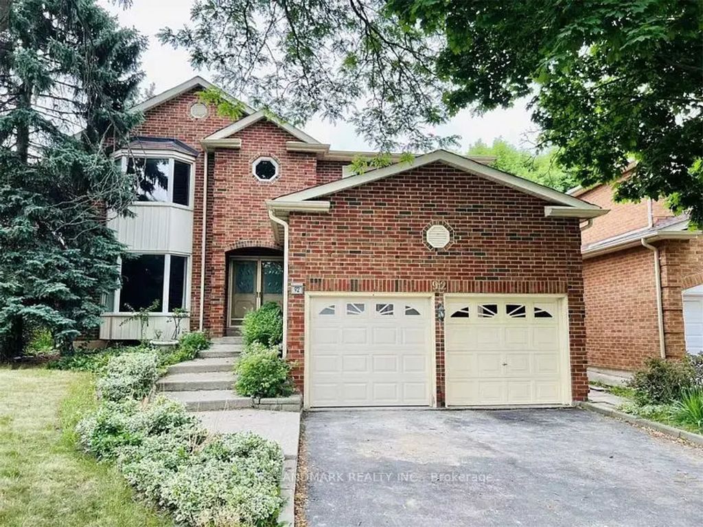 Bsmt-92 Fincham Avenue, Markham