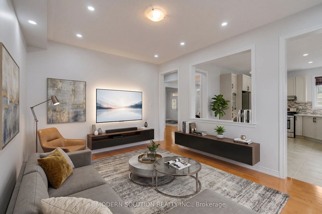 4 Overhold Crescent, Richmond Hill