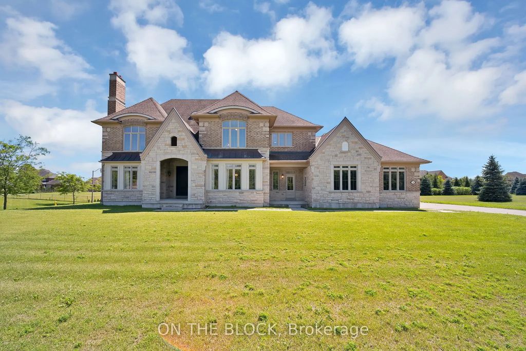 24 Whitewood Drive, Whitchurch-Stouffville