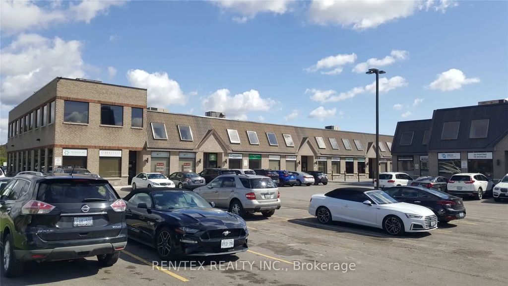 56 Pennsylvania Avenue 11, Vaughan