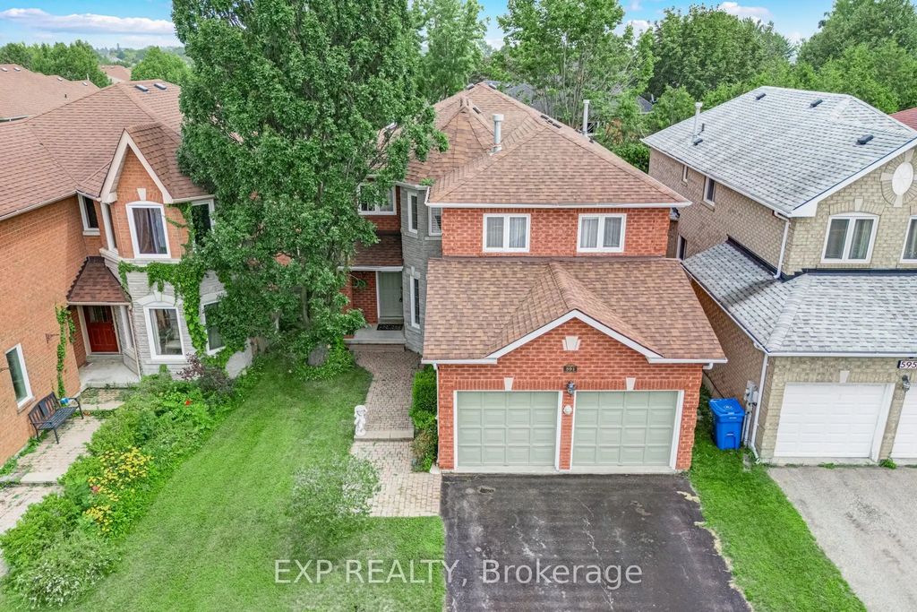 591 Plantation Gate, Newmarket