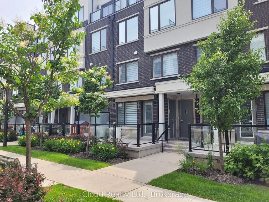 300 Alex Gardner Circle 55, Aurora