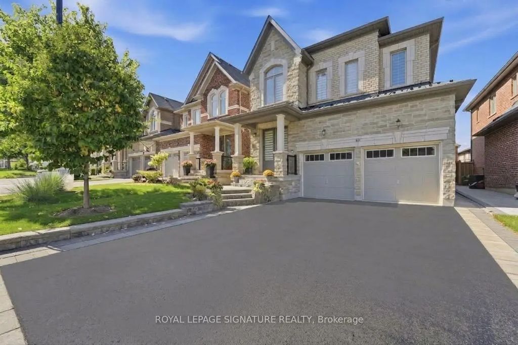 68 Duggan Street, Aurora