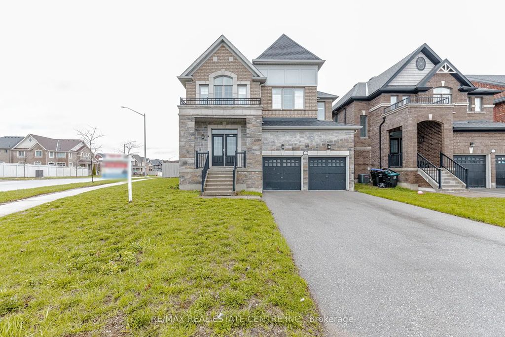 1332 Blackmore Street, Innisfil