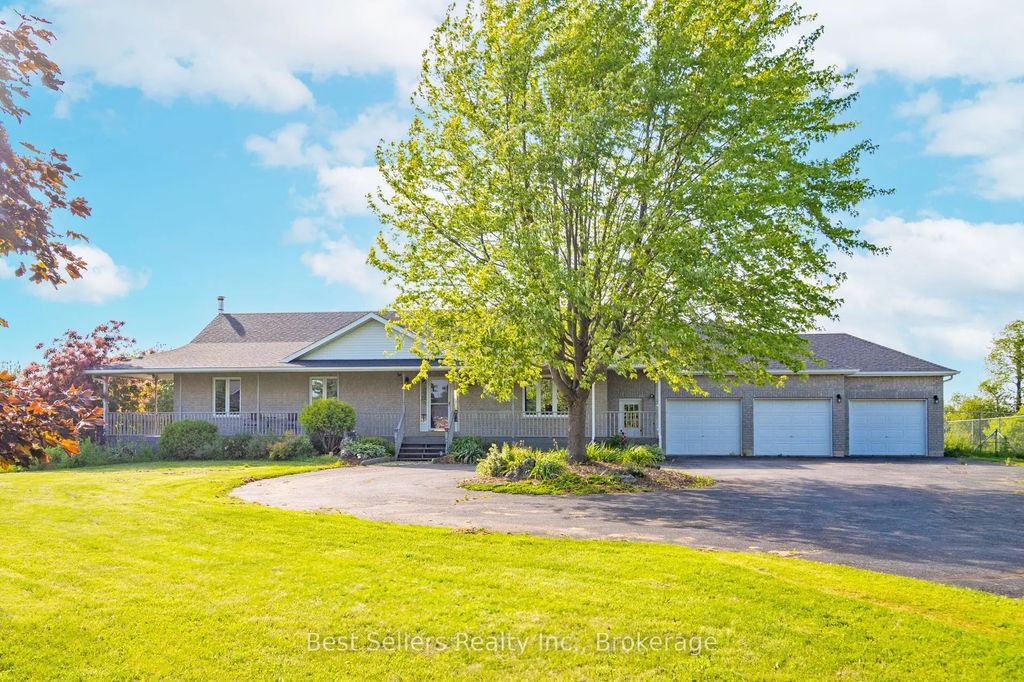 14 Pioneer Ridge Court, Essa