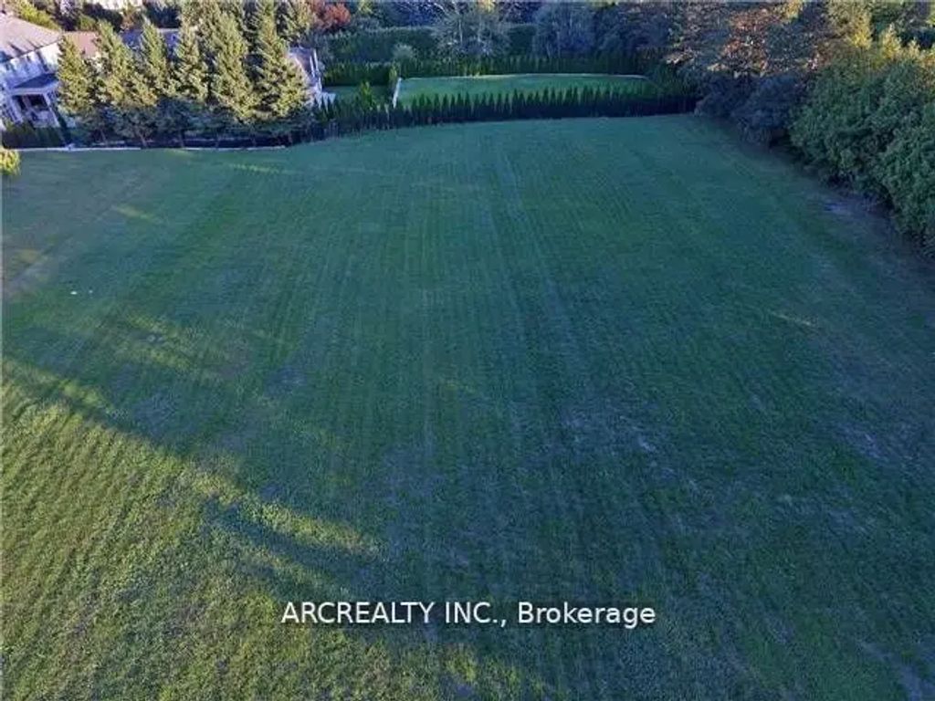 655 Woodland Acres Crescent, Vaughan
