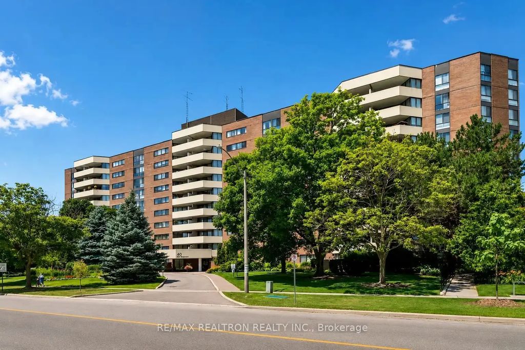 40 Baif Boulevard S 506, Richmond Hill