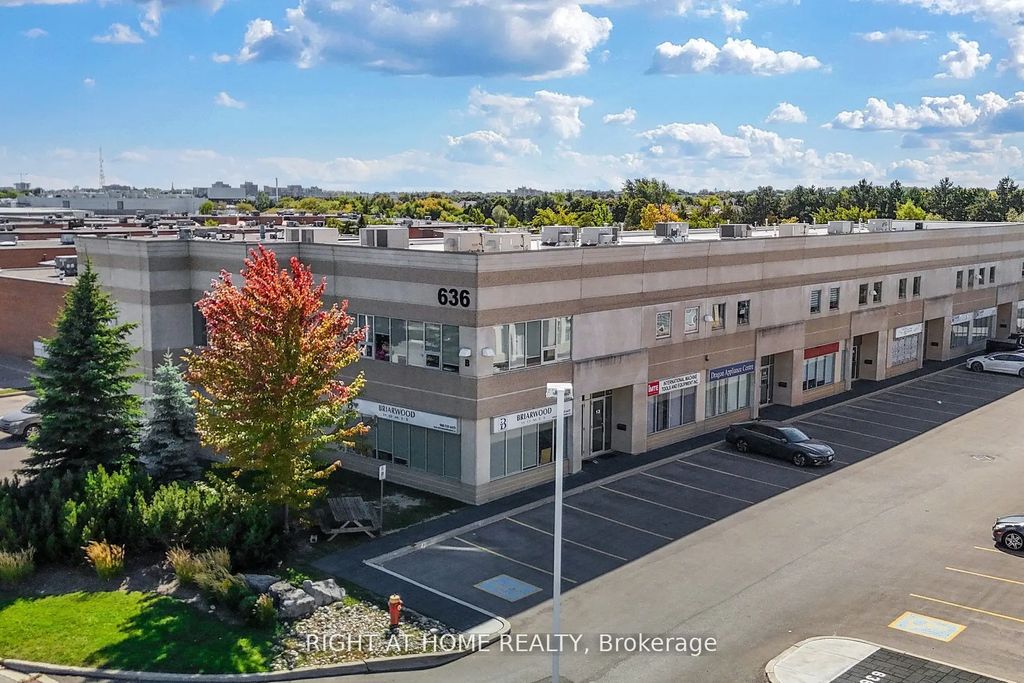 636 Edward Avenue 14, Richmond Hill